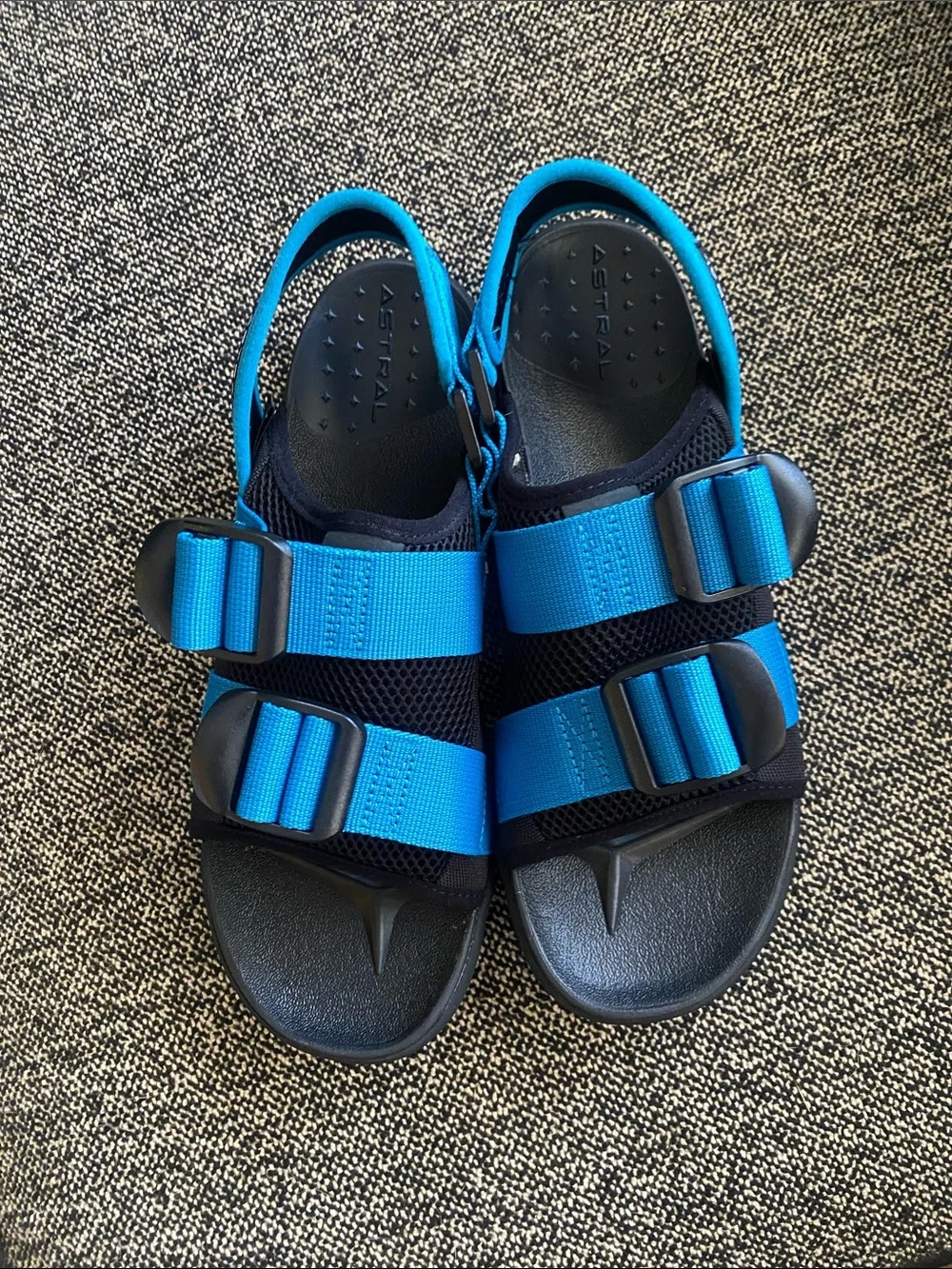 Astral sandals Unisex size 8